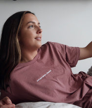Load image into Gallery viewer, "SEE YA, CLOSET" TEE (Mauve)