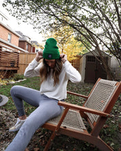 Load image into Gallery viewer, "COMMON LOVE" BEANIE/TOQUE (Kelly Green)